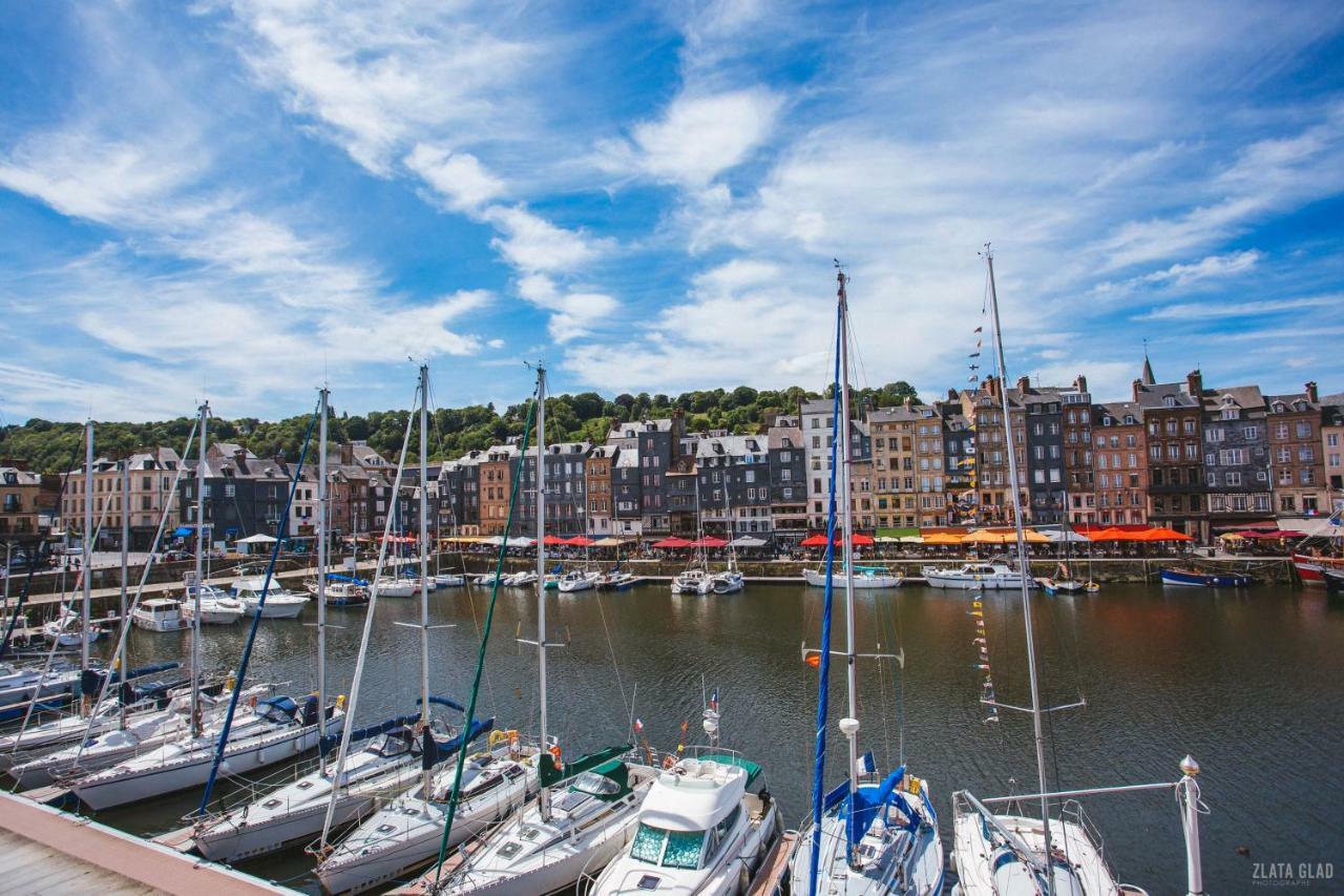 Appartement Vieux Bassin Honfleur Exterior photo